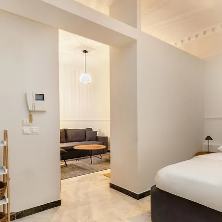 Apartment Coco By Halu! : Neoclassical With Balcony Thessaloniki