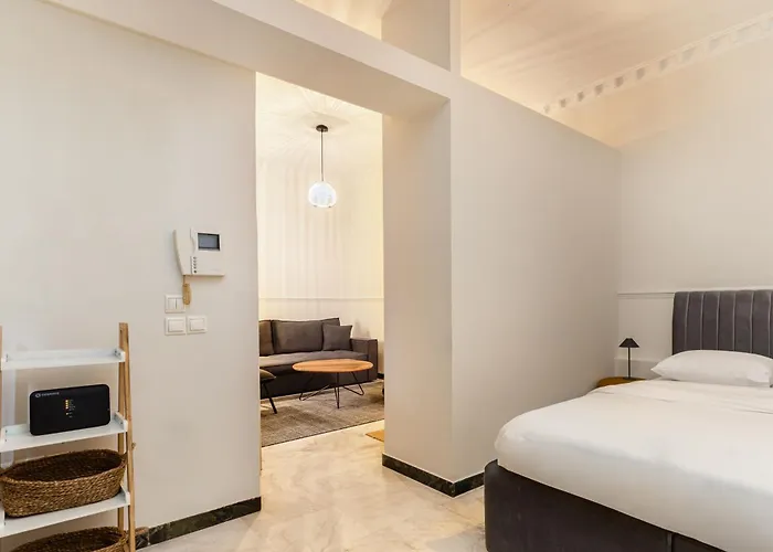 Apartment Coco By Halu! : Neoclassical With Balcony Thessaloniki