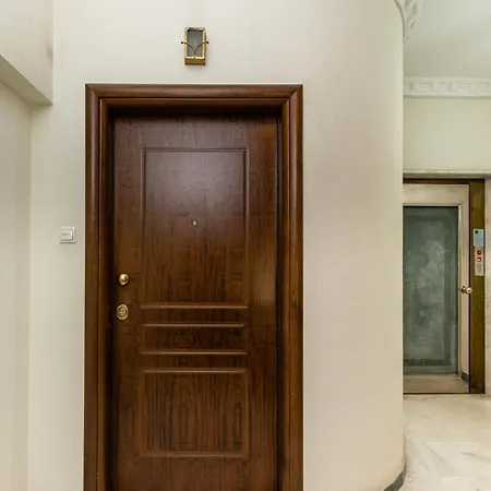 Coco By Halu! : Neoclassical With Balcony *